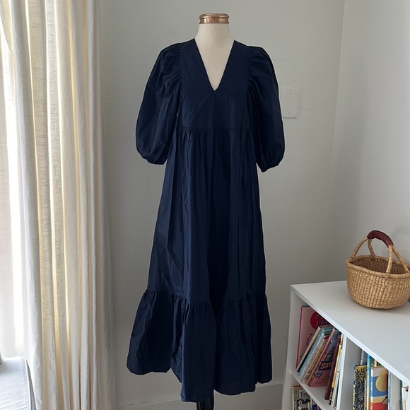 HUNTER BELL Dresses & Skirts - Hunter Bell Palmer Puff Sleeve Cotton Midi Maxi Dress in Navy